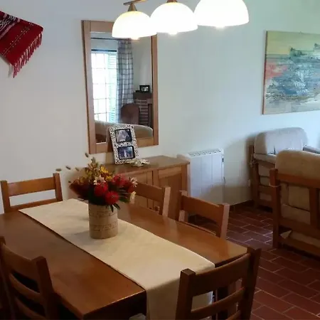Σπίτι διακοπών White Bougainvillea House *